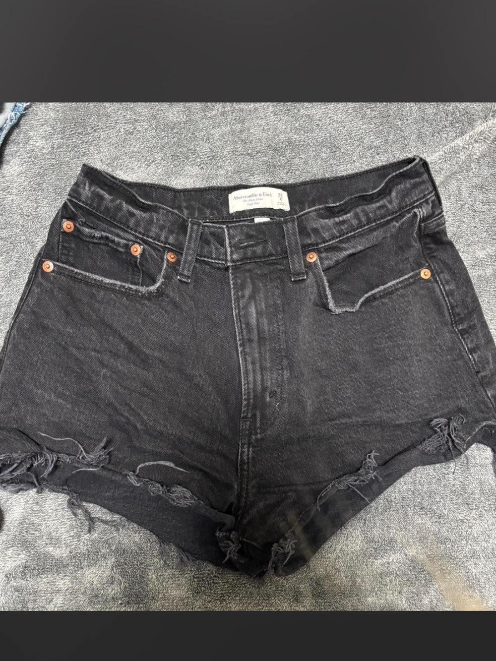 Abercrombie & Fitch high rise mom short